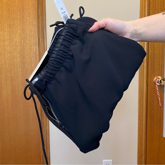 BNWT Wilfred Aritzia Marne Parachute Pant Size 6 Black - Picture 6 of 8